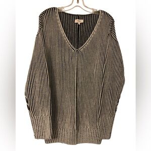 🤩 2 FOR $25 🤩- BUNDLE & SAVE Women’s Striped Sweater